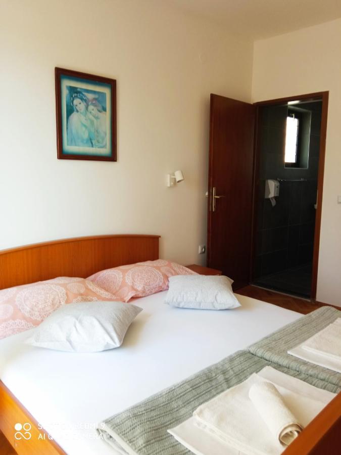 Guesthouse Kod Irene Gradac  Exterior photo