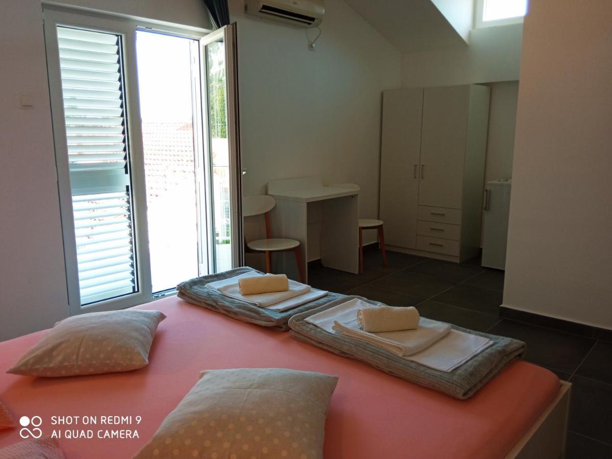 Guesthouse Kod Irene Gradac  Exterior photo