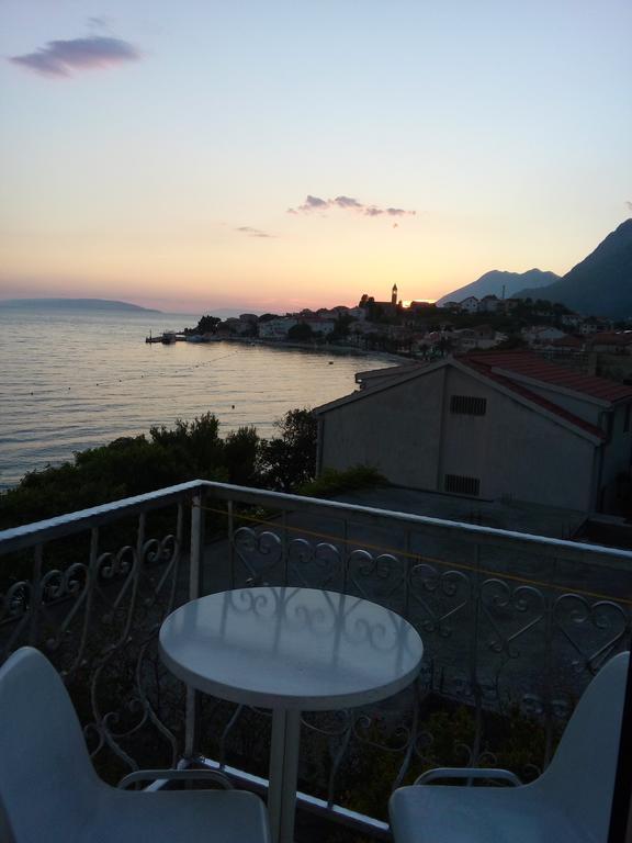 Guesthouse Kod Irene Gradac  Exterior photo